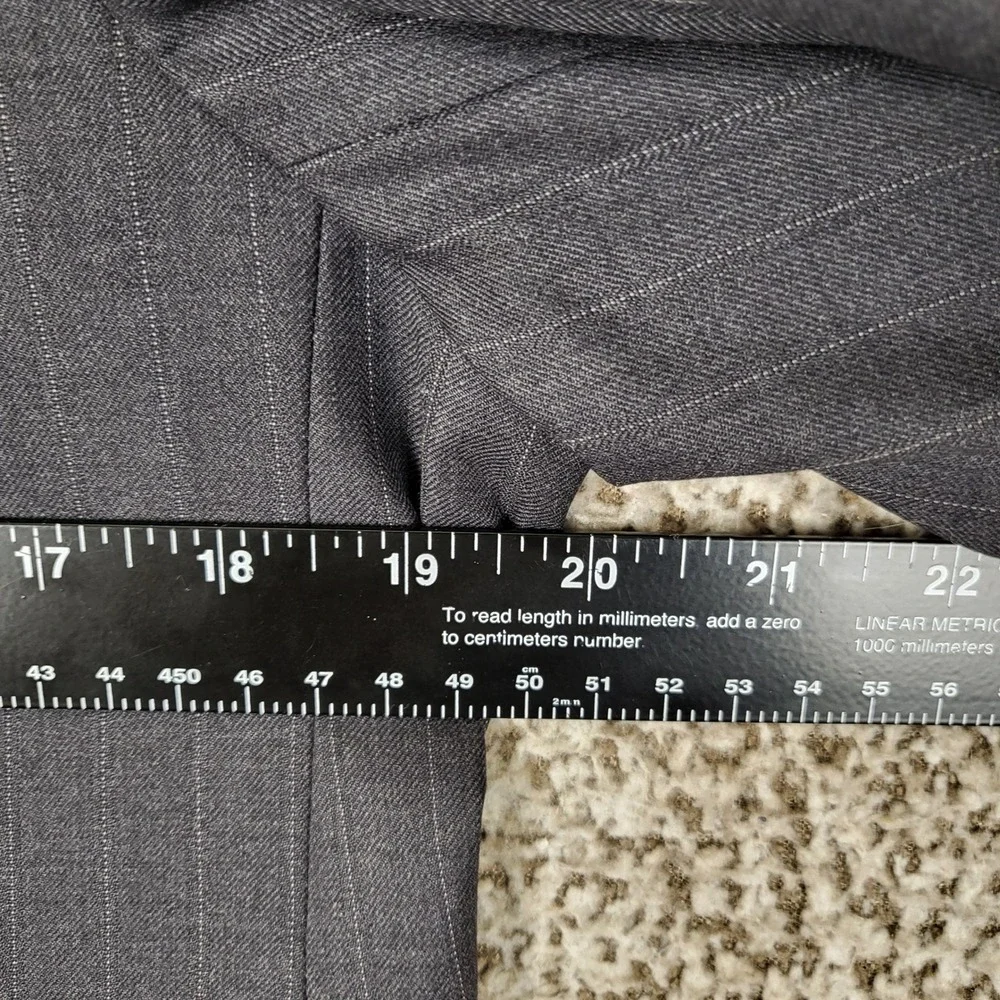 LRL Ralph Lauren Men's‎ Gray Pinstripe 100% Wool Blazer 40R